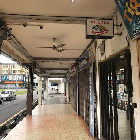 Borneo Sweet Guesthouse Kuching Esterno foto