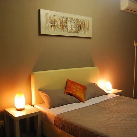 Borneo Sweet Guesthouse Kuching Esterno foto