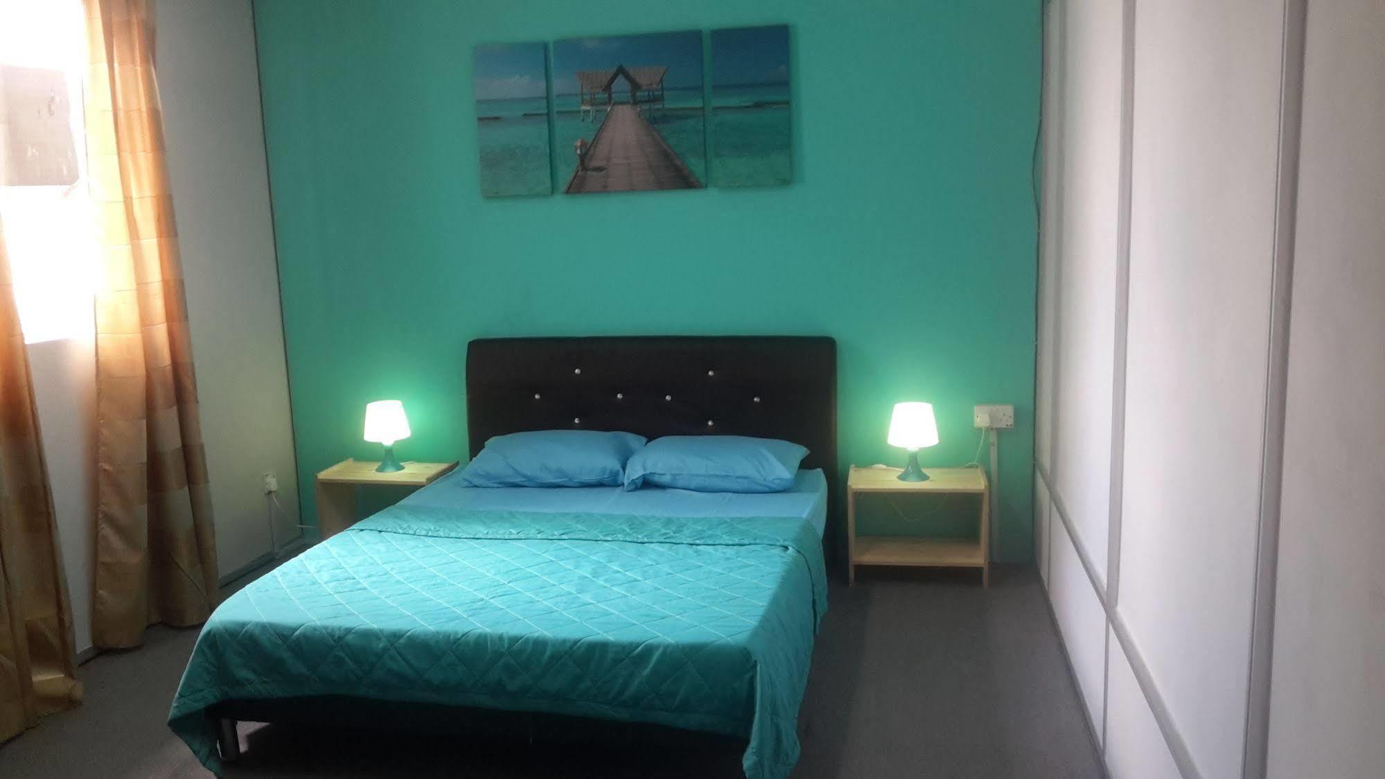 Borneo Sweet Guesthouse Kuching Esterno foto