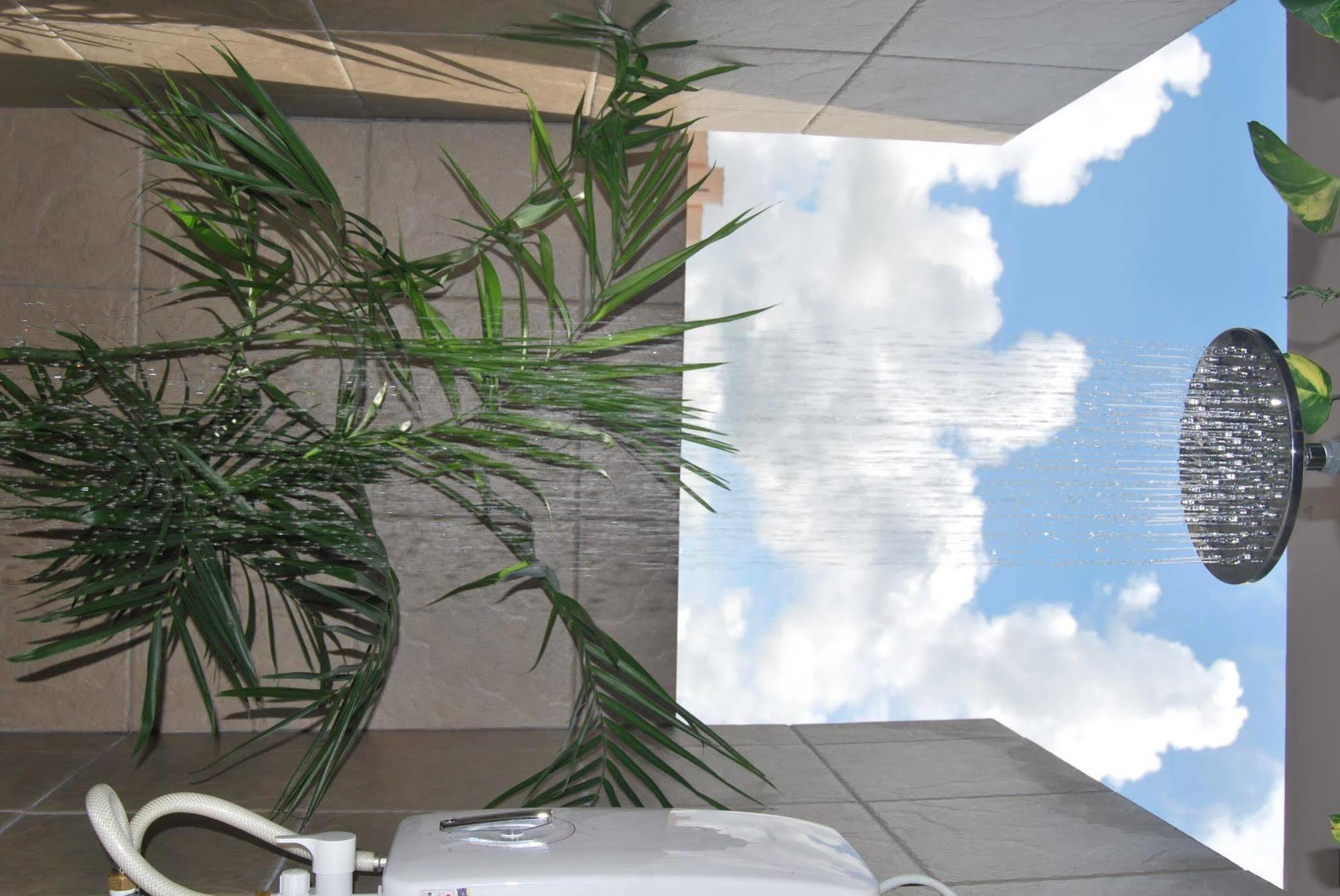 Borneo Sweet Guesthouse Kuching Esterno foto