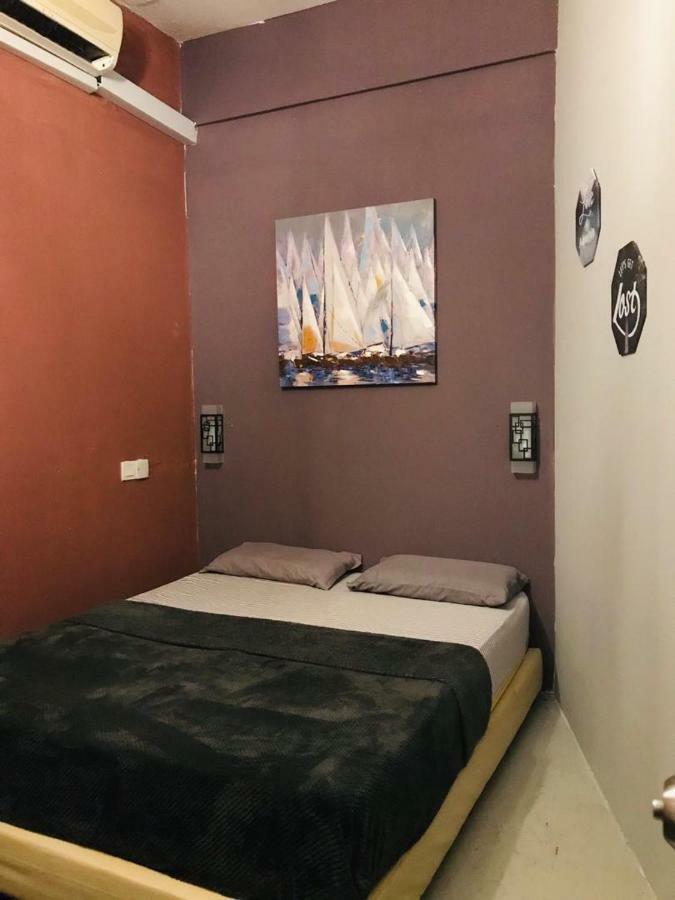 Borneo Sweet Guesthouse Kuching Esterno foto